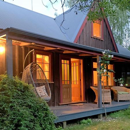 Quail Farm, Colonial Charm Bed & Breakfast Nelson Exterior photo