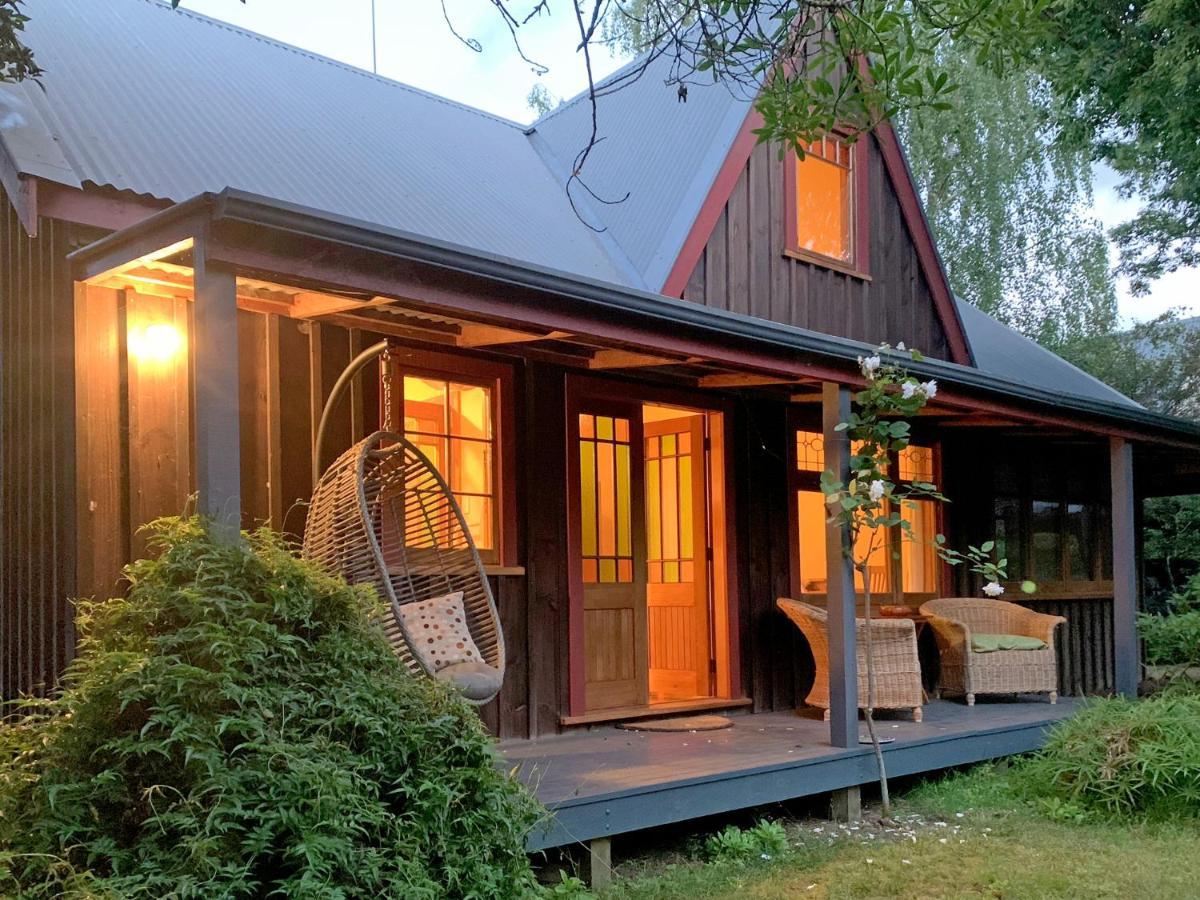 Quail Farm, Colonial Charm Bed & Breakfast Nelson Exterior photo