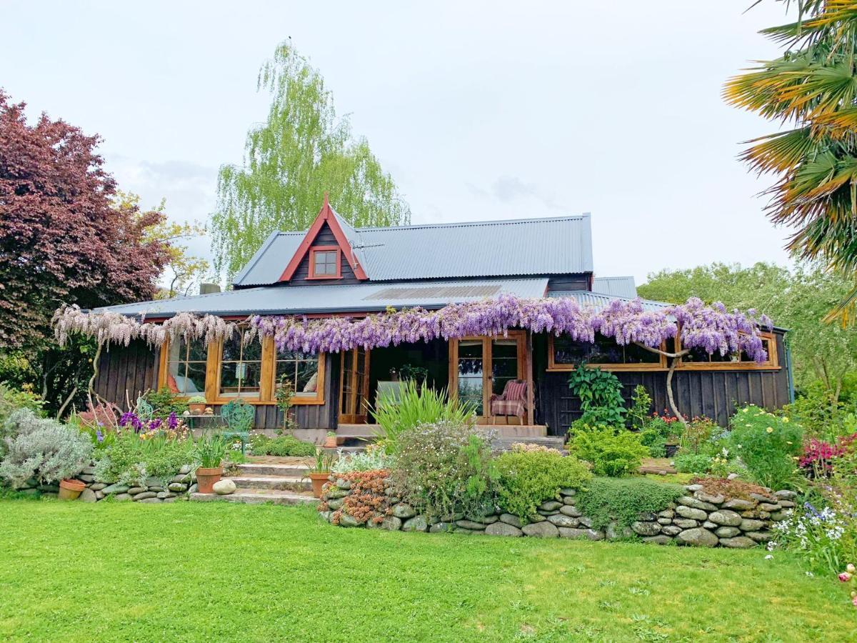 Quail Farm, Colonial Charm Bed & Breakfast Nelson Exterior photo