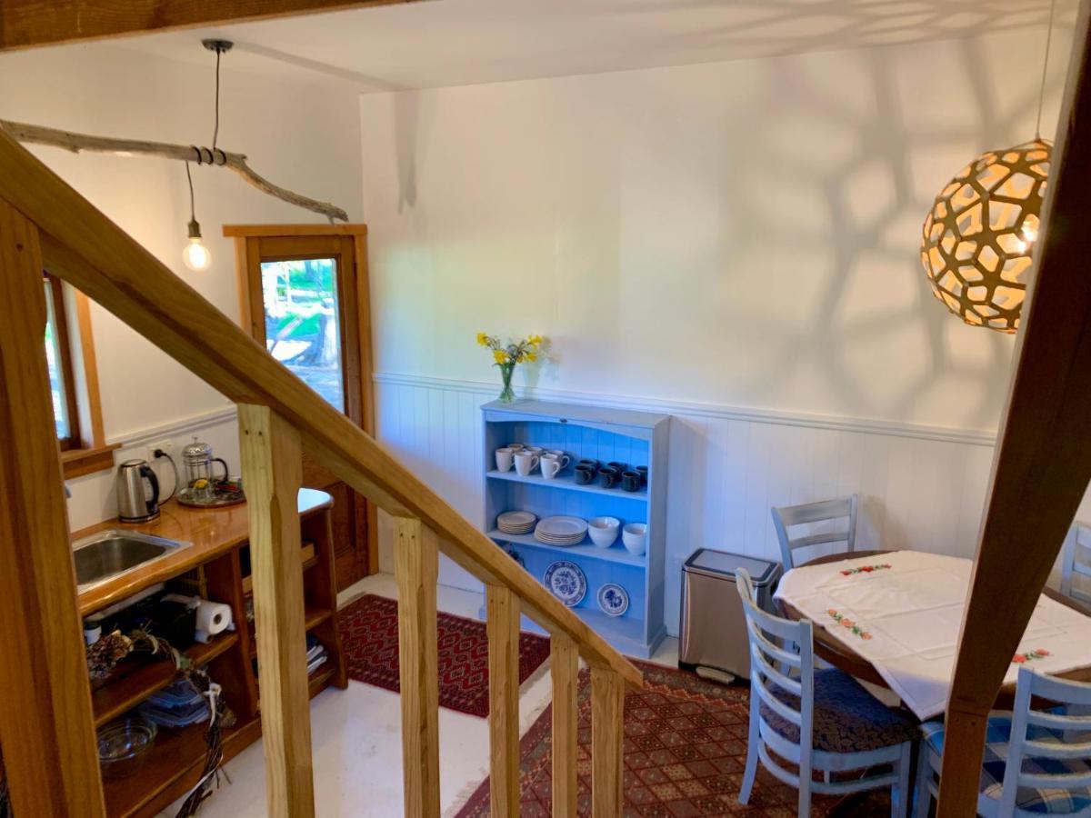 Quail Farm, Colonial Charm Bed & Breakfast Nelson Exterior photo